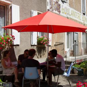 The 2011's jury in deliberation - Delphine Zentout, Arnaud Bedouët, Patrice Andrivon, Vicky Luengo and Cyril Gueï